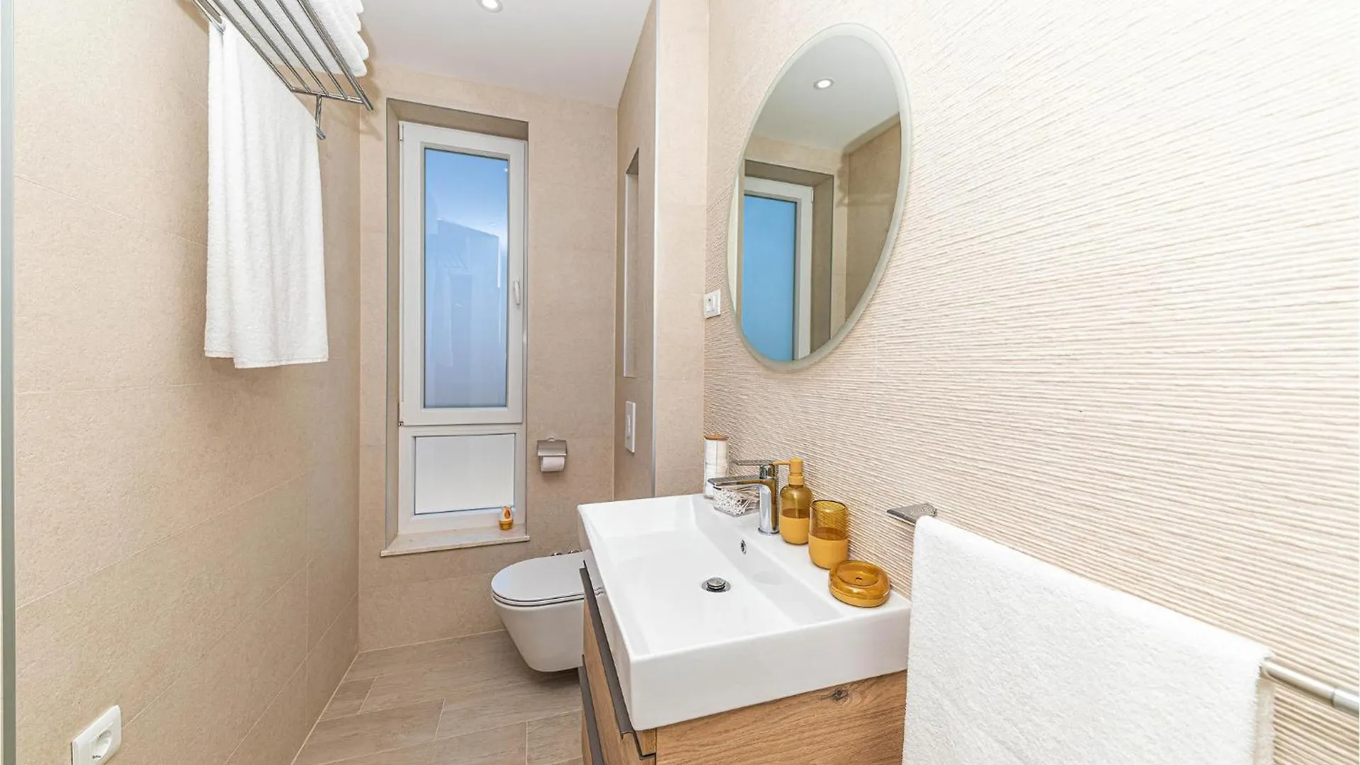 Holiday home 4 Bedroom Amazing Home In Kastel Gomilica Kastela